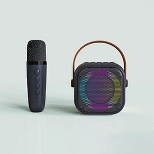 Newest Bluetooth Outdoor Wireless Speaker Smart Gadgets Technology LED Flash Lighting Speaker