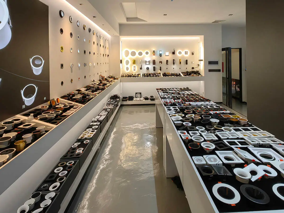 Modern recessed ceiling downlights