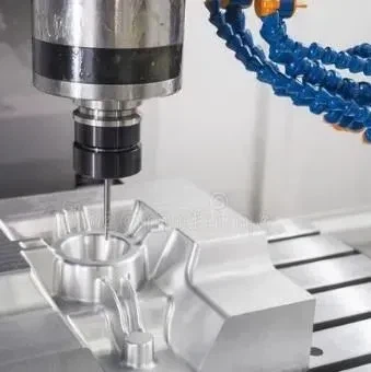  Mecanizado CNC de metales 