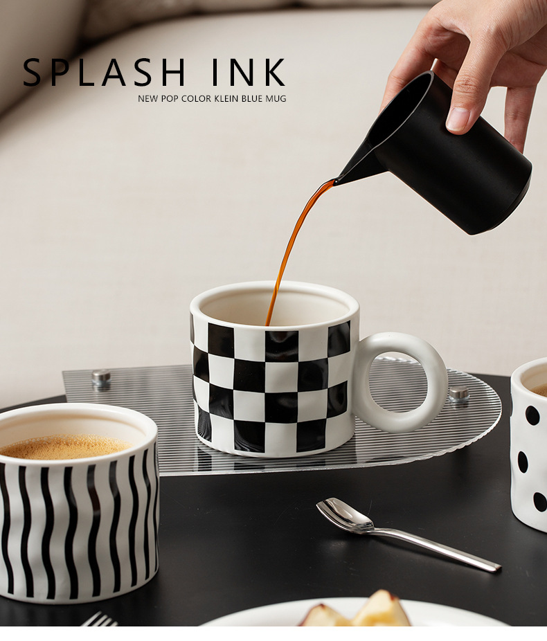 Checkerboard Round Handle ceramic cafe cup manufacturer
