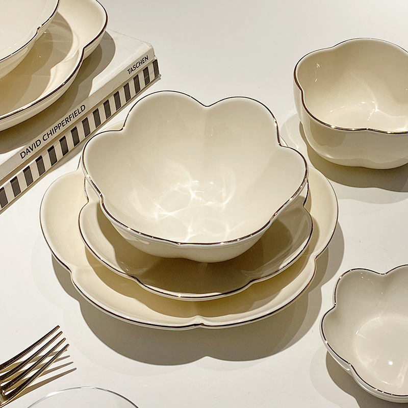 Flower Shaped ceramic dinner set manufacturer