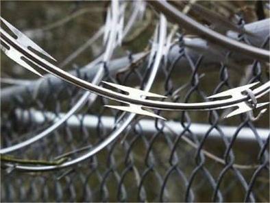Razor wire