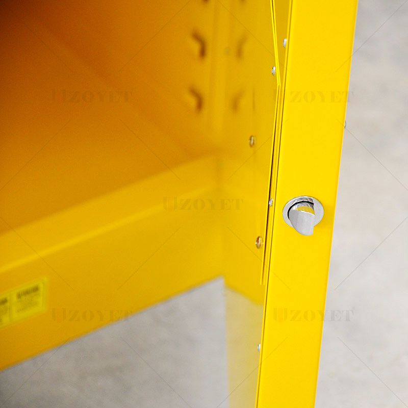 Safety cabinet three-point lock