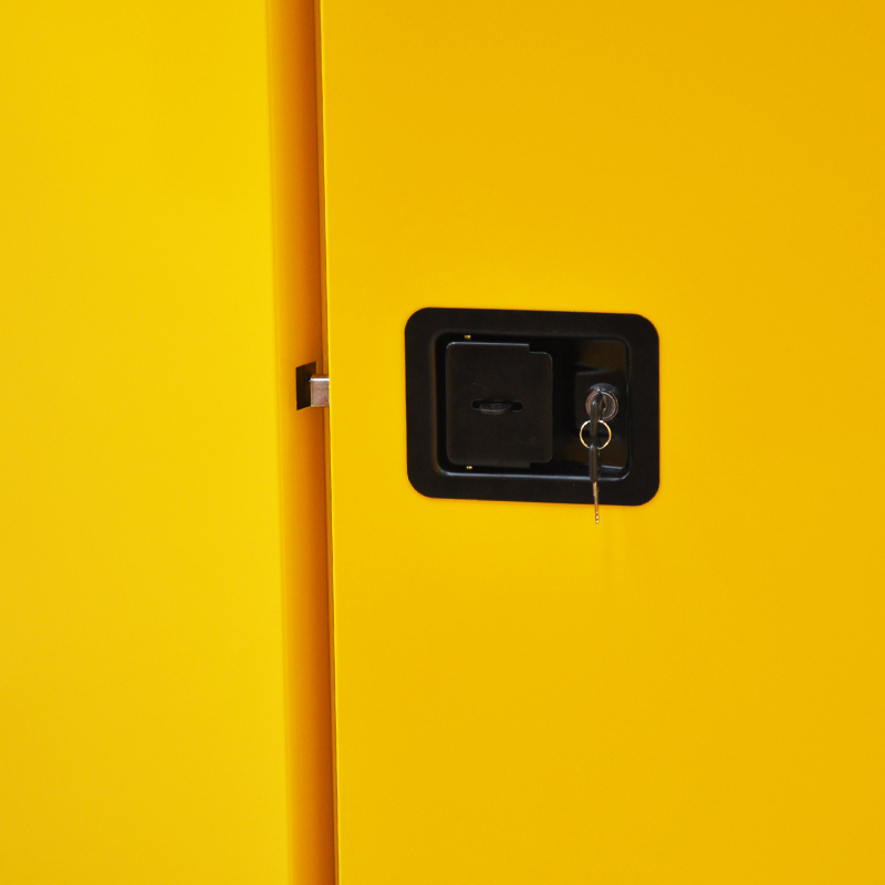 drum storage cabinet with three-point lock