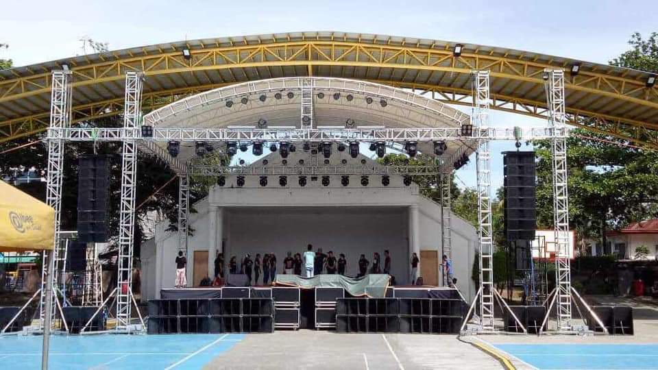 stage spigot truss