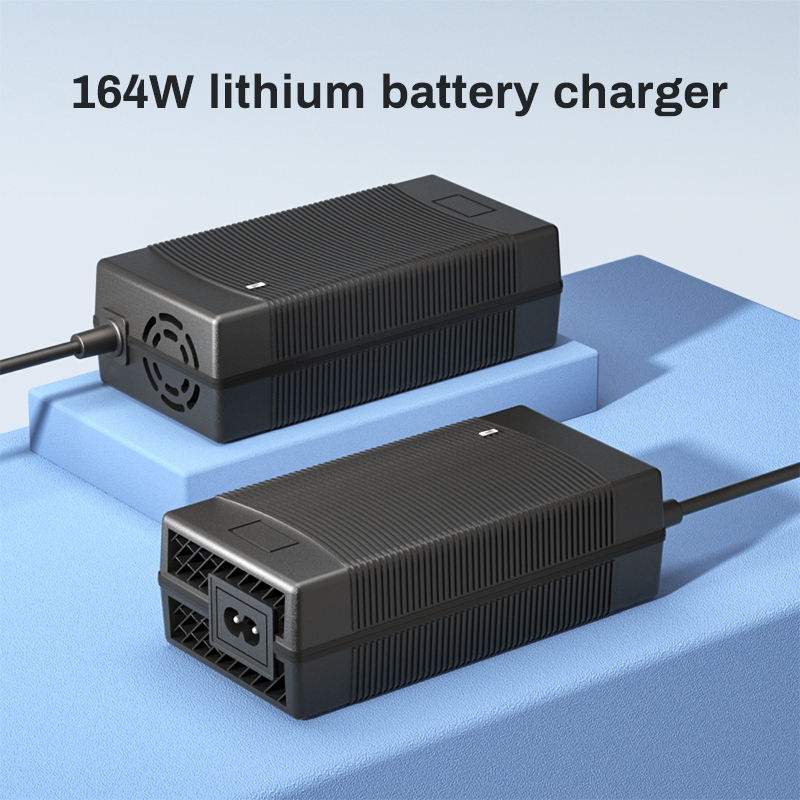 ‌54.6V 3A XLR Li Charger (164W)