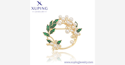 Xuping Pearl Enamel Brooch in Floral Wreath Design