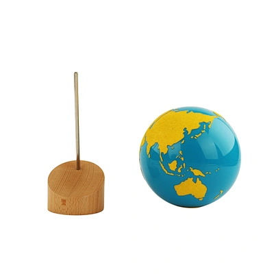 Montessori
Montessori materials
Montessori kids