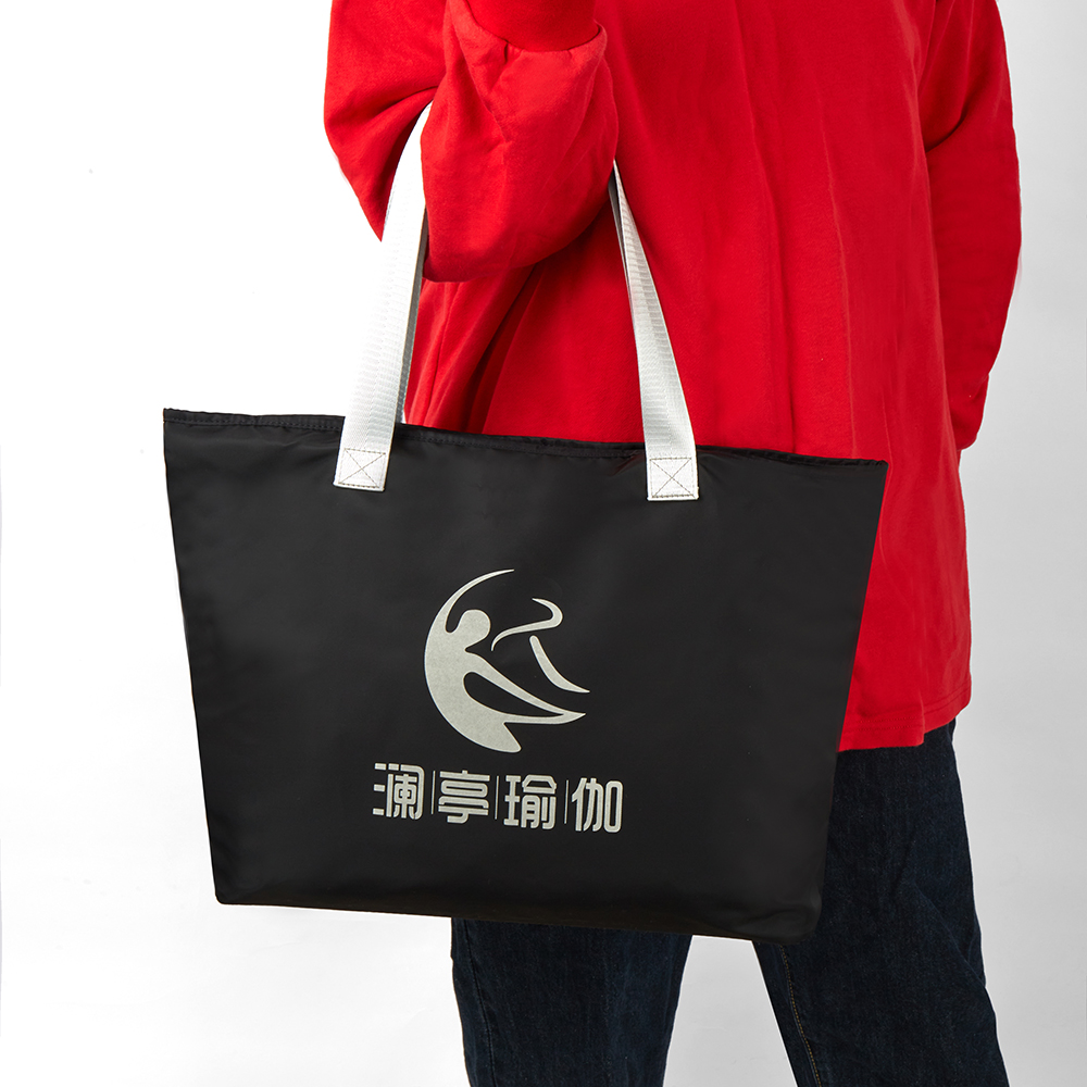 this is a tote bag for women's tote and carry,black bag for travel and every day carry bags.