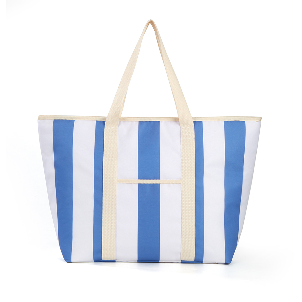 large insulated lunch tote,backpack with insulated pocket,a backpack tote cooler that can be carried on one shoulder.
