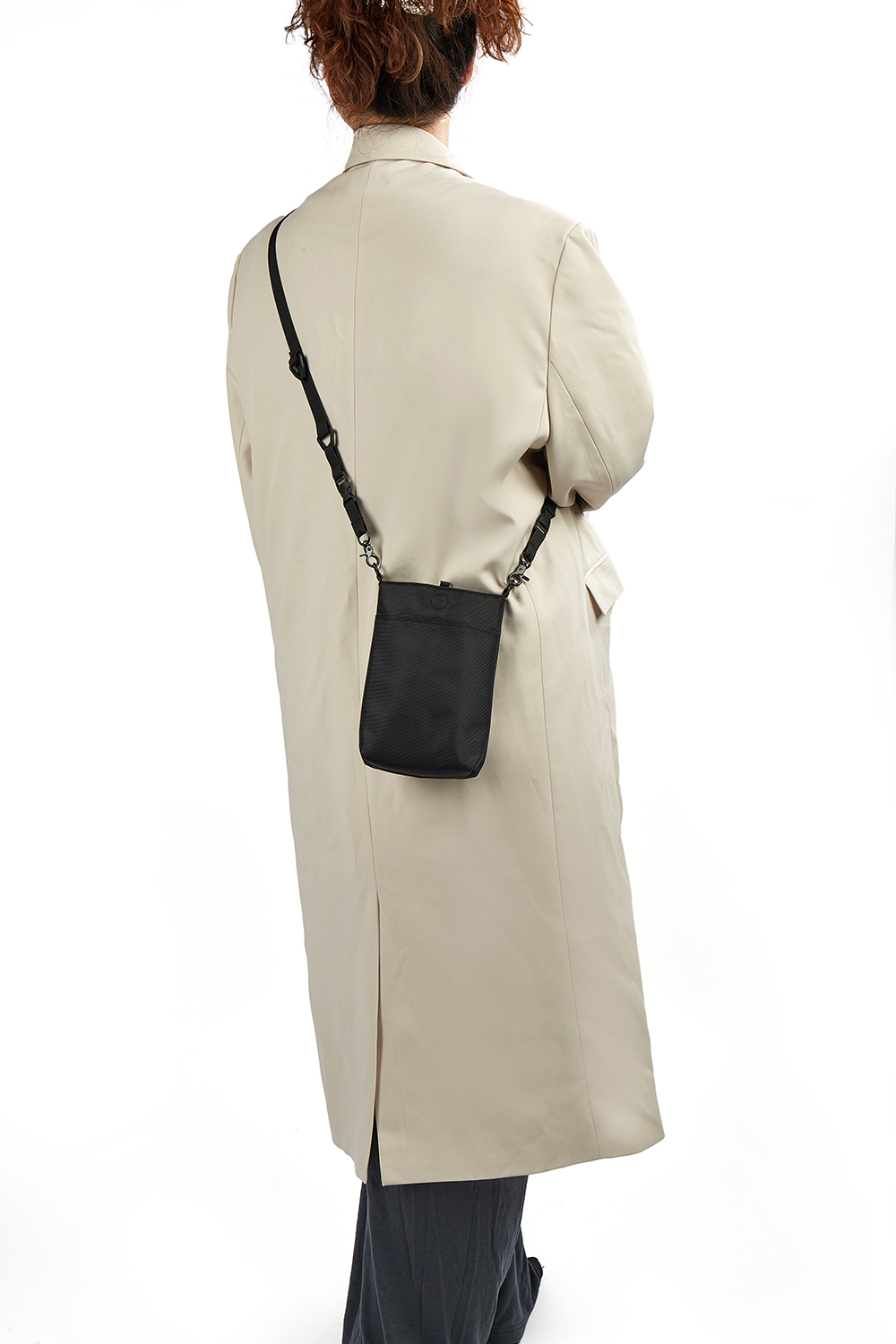 cell phone bag with shoulder strap
