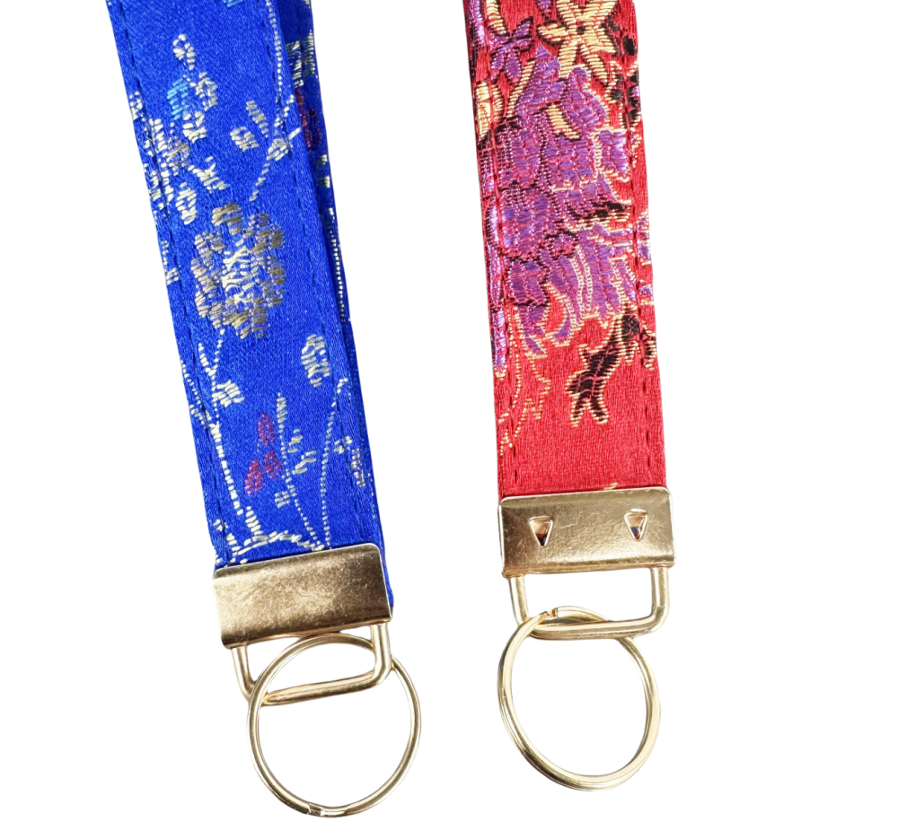 Trendy retro charm keychain