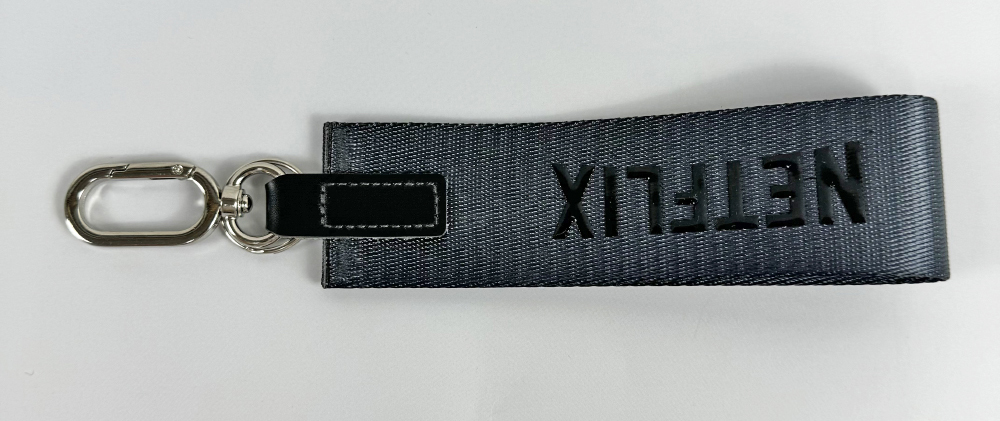 custom fashion strap keychain