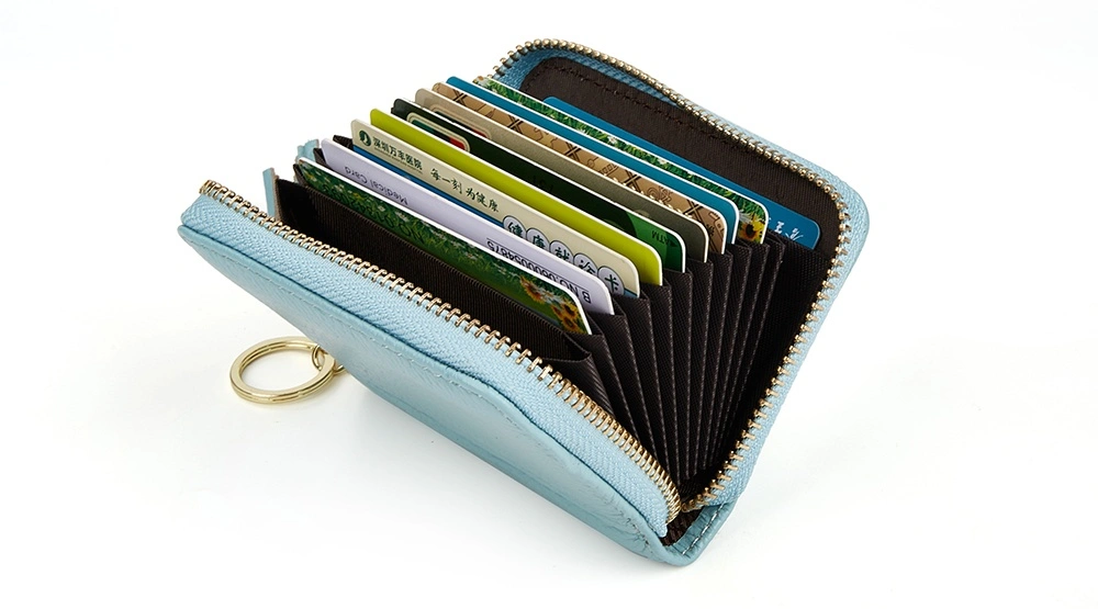 high-capacity badge holder case