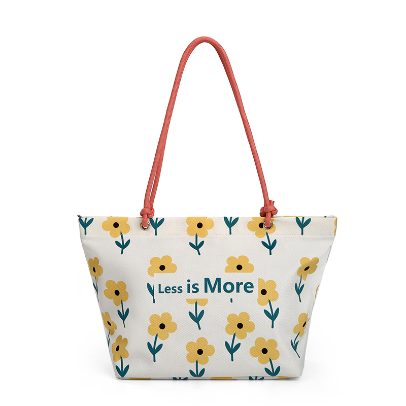 Less is more zipper tote bag with 0.8cm diameter round rope.