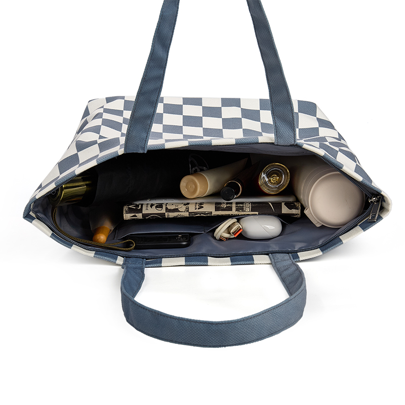 the tote bag that can accommodate items such as computers, cosmetics, etc,personalized tote bags for yourself.