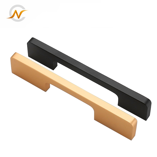 Oversized cabinet handle for furniture