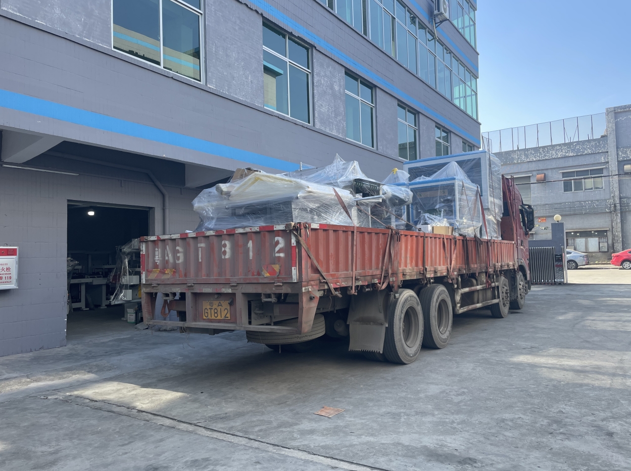 delivery machine to customer