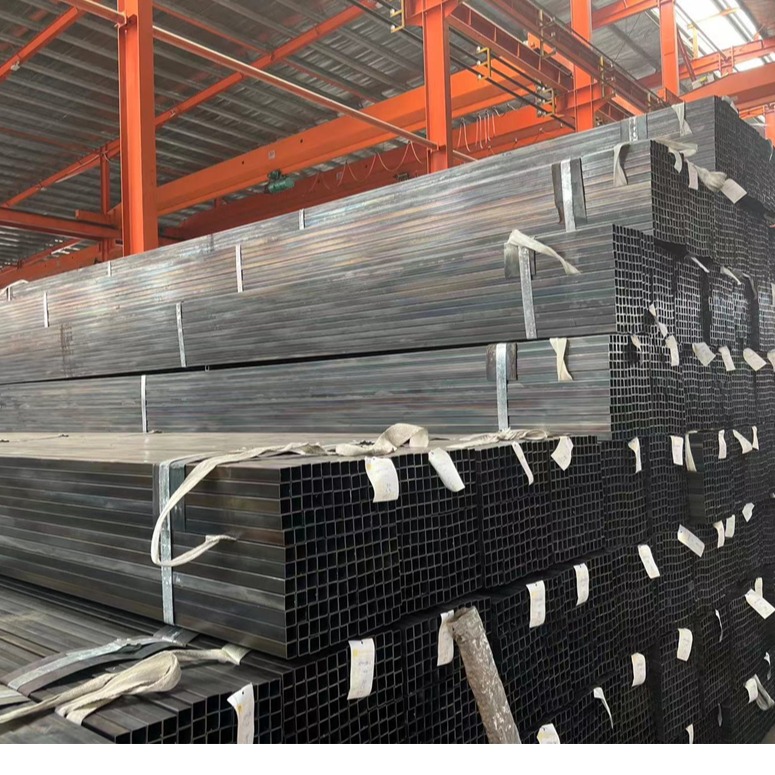 Welded carbon steel pipe
