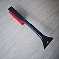 shovel snow