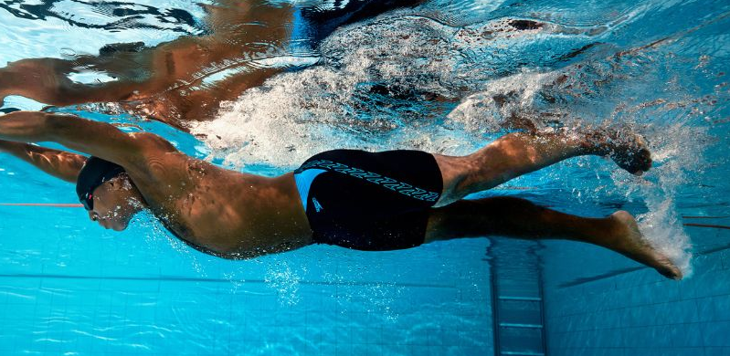 Swimming kickboard