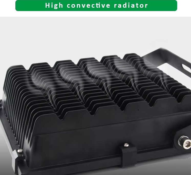 Quick heat dissipation of led flood light with 5 years warranty