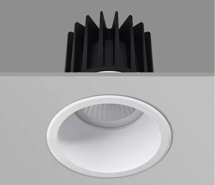 High brightness of dimmable spotlight