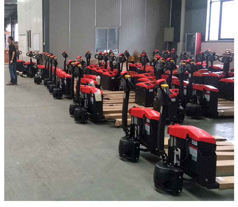 EPT20-15ET2 electric pallet truck with auto-shutoff to extend battery life