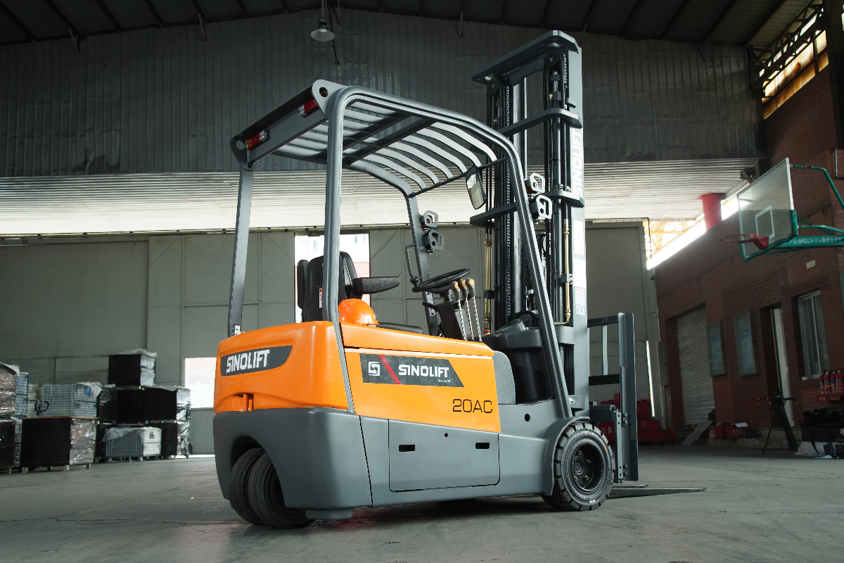 Boost warehouse efficiency with our agile 3-wheel electric forklift—featuring a ultra-compact turning radius, ergonomic controls, and low-noise operation for indoor logistics excellence.