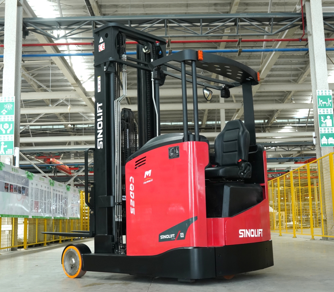 SINOLIFT CQD25A seated electric reach truck for narrow warehouse aisles