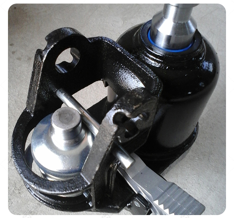 Heavy-duty welded hydraulic pump replacement for DB hand pallet trucks