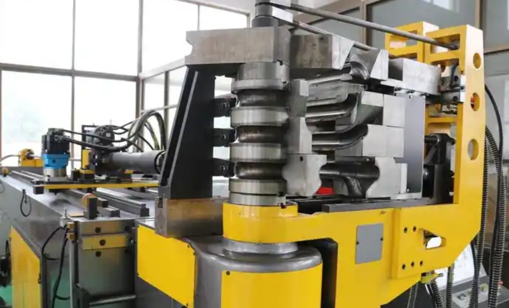 4 stack layer cnc tube bender