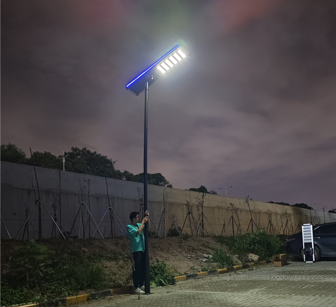 radar sensor solar integrated solar street light