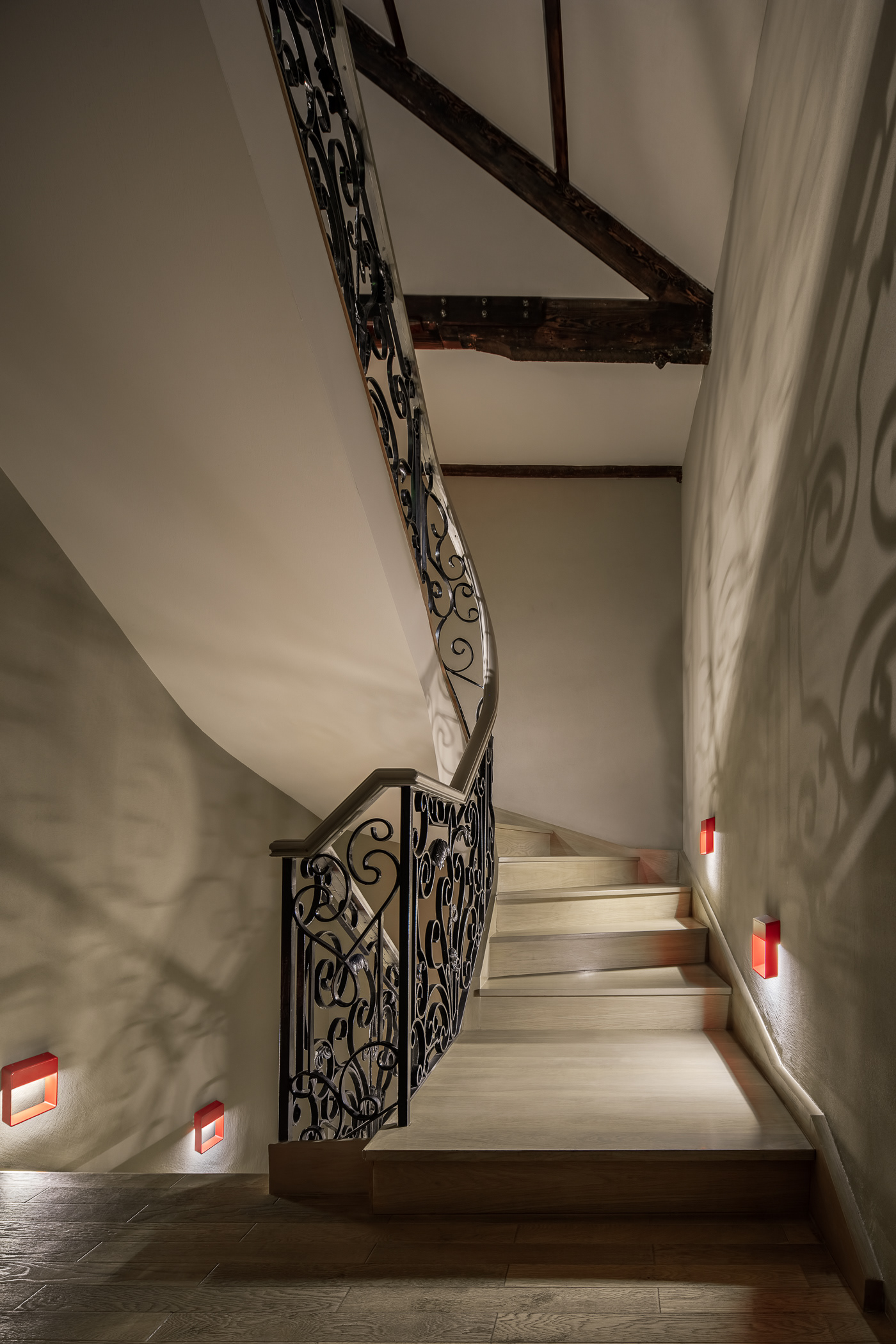 Villa bespoke lighting