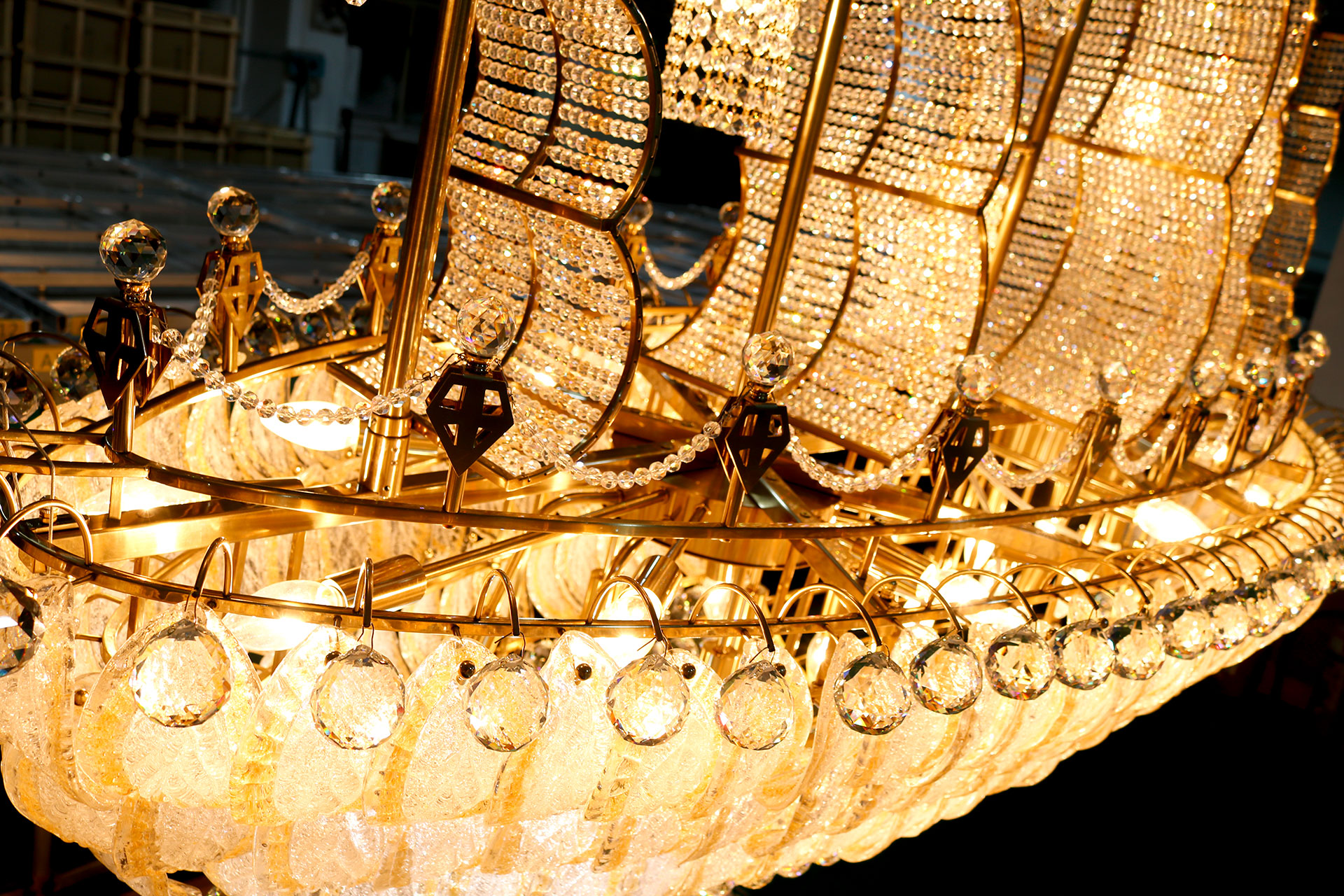 Marriott Hotel,Bespoke lighting,ballroom chandelier