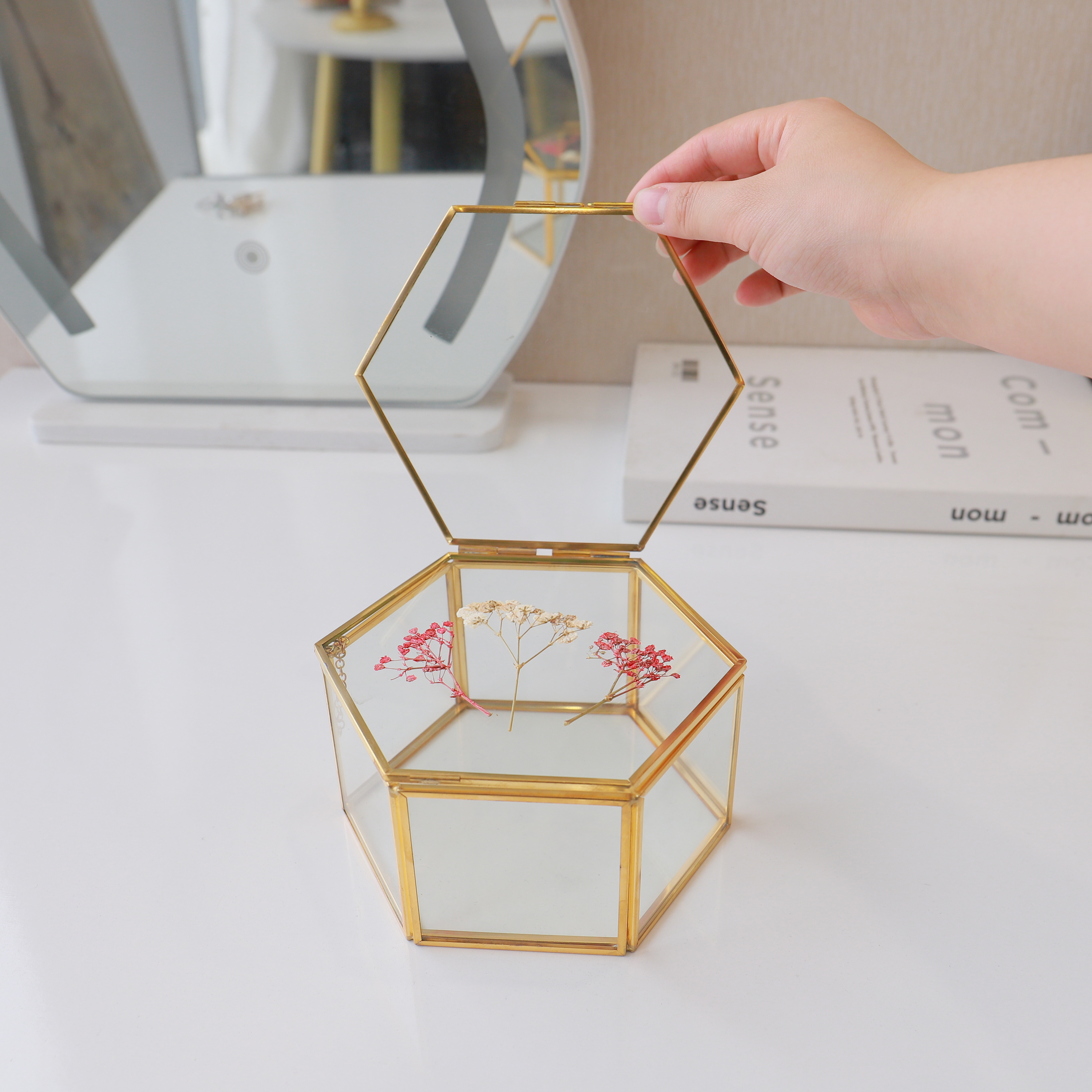 Dried Flower Jewelry Box Display For Jewelry Brand 3