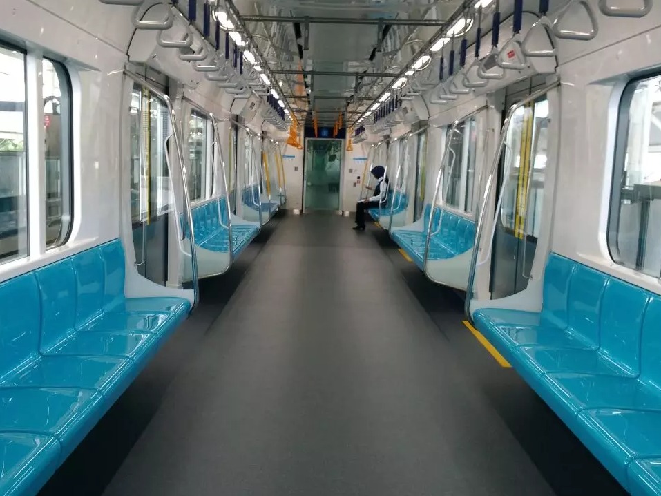 metro rubber flooring roll need to be waterproof,non-slip and safety