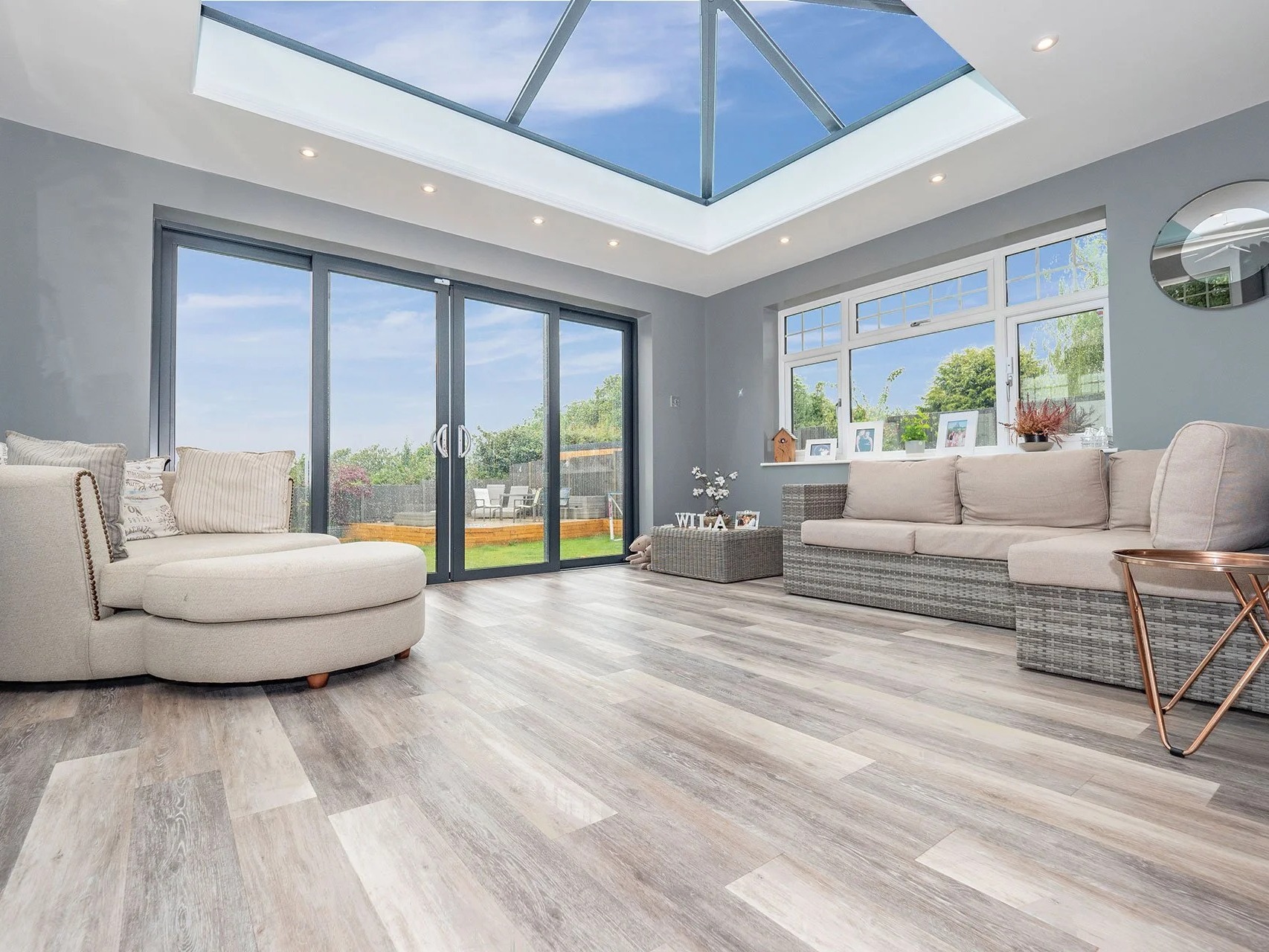 SPC flooring can be safe and comfortable,it is also resistance and stability.We also forus on health and environmental protectiom