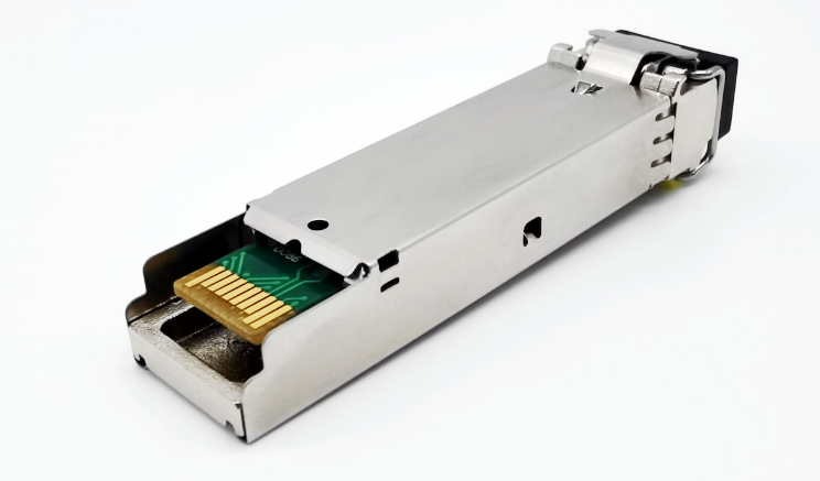 the 2.5g sfp single mode port enables high-speed, reliable network communication