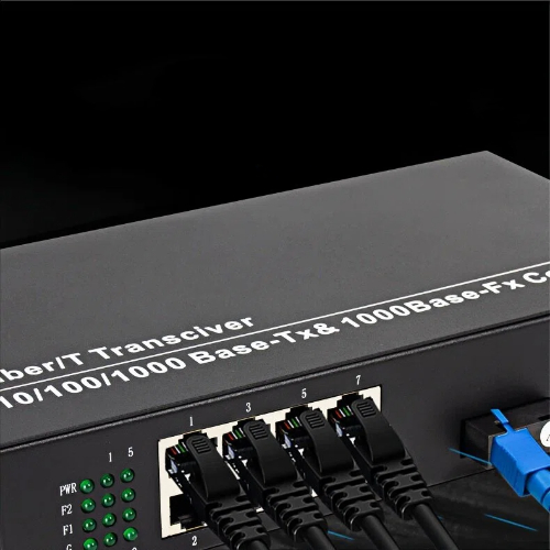 HCH offers stable 20km 1000mbps ring network transceivers for transmission.