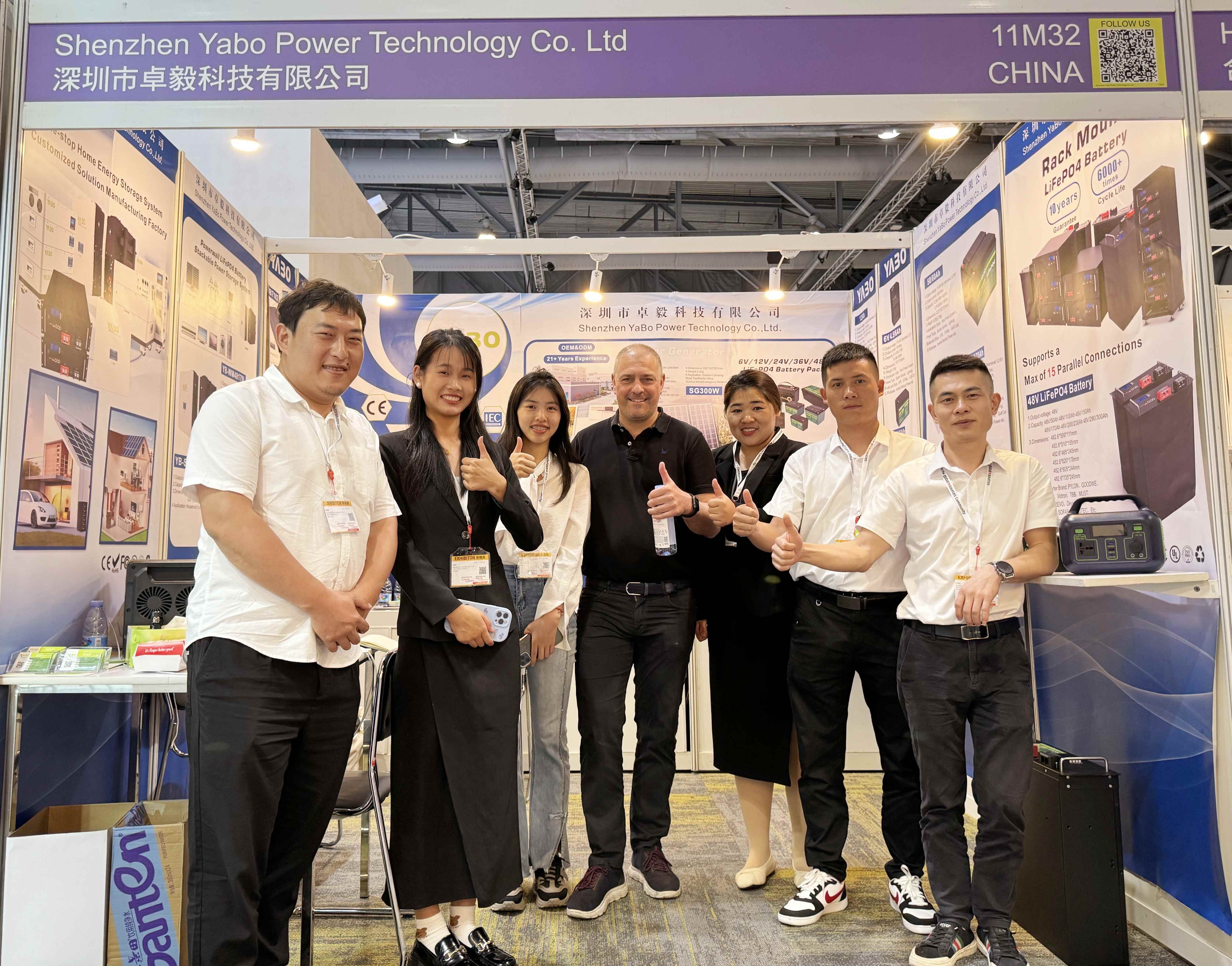 Global Sources Consumer Electronics Exhibition Employee group photo