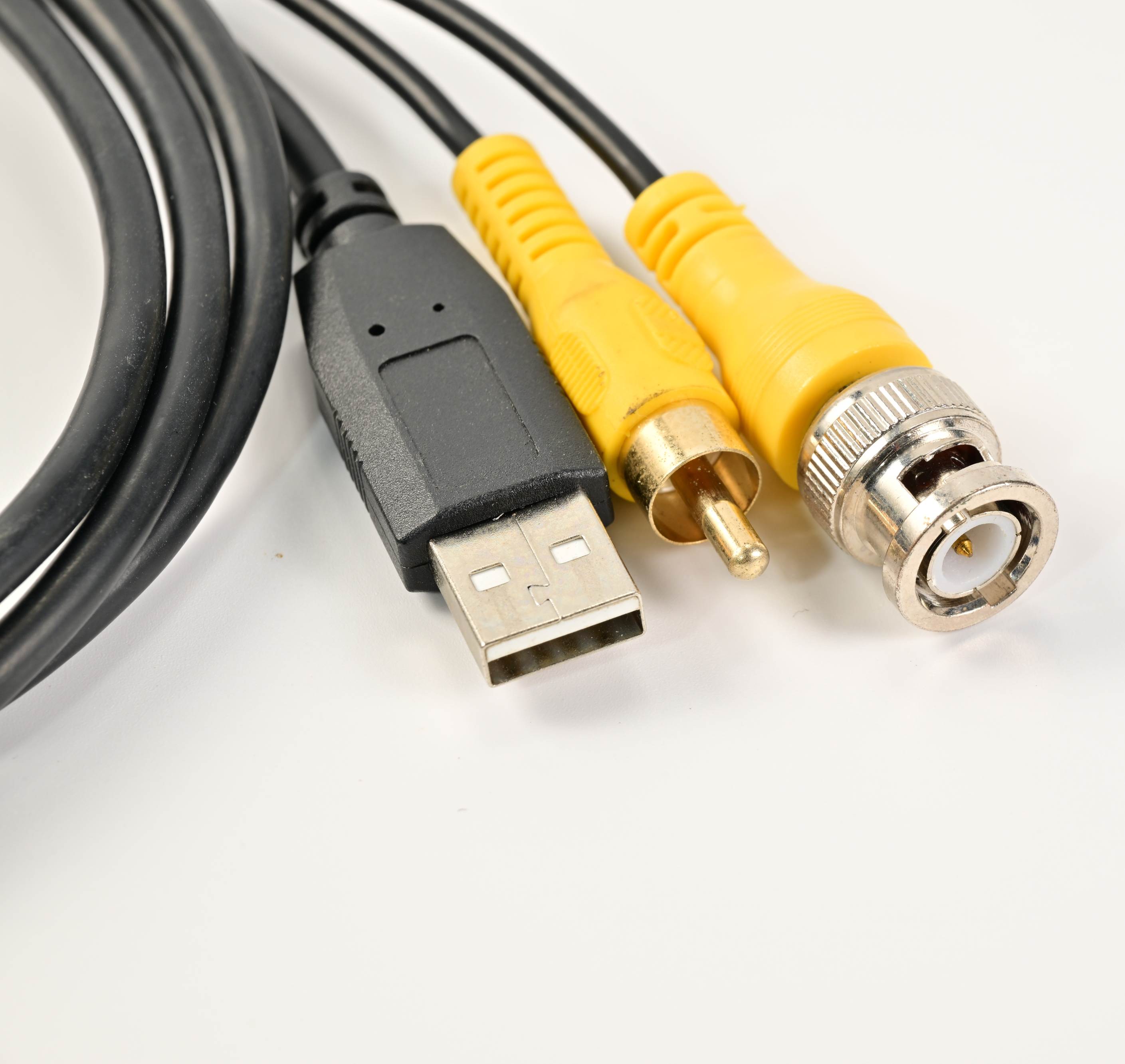 TYPE-C TO BNC+RCA+USB Cable