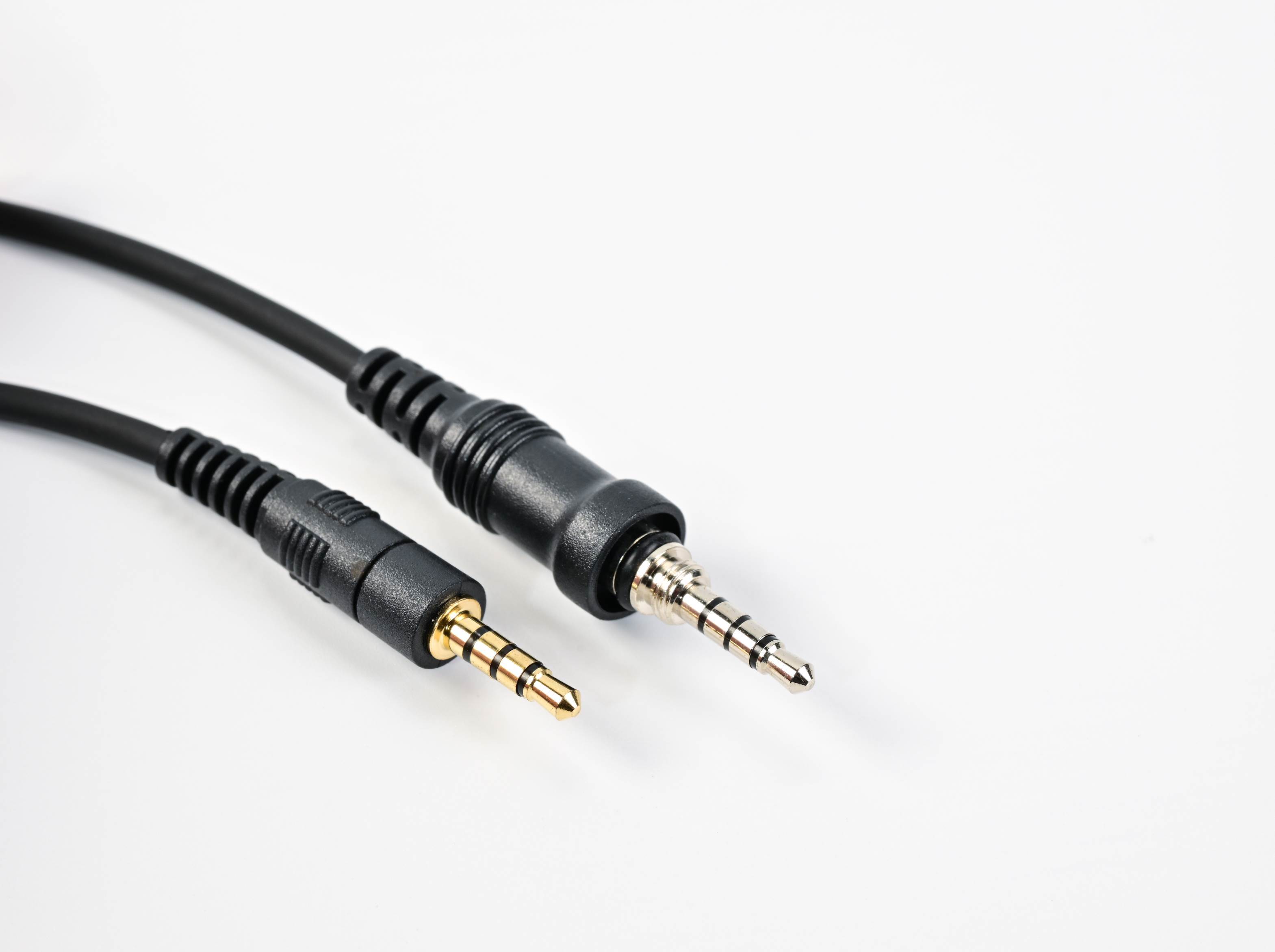 Audio video cable