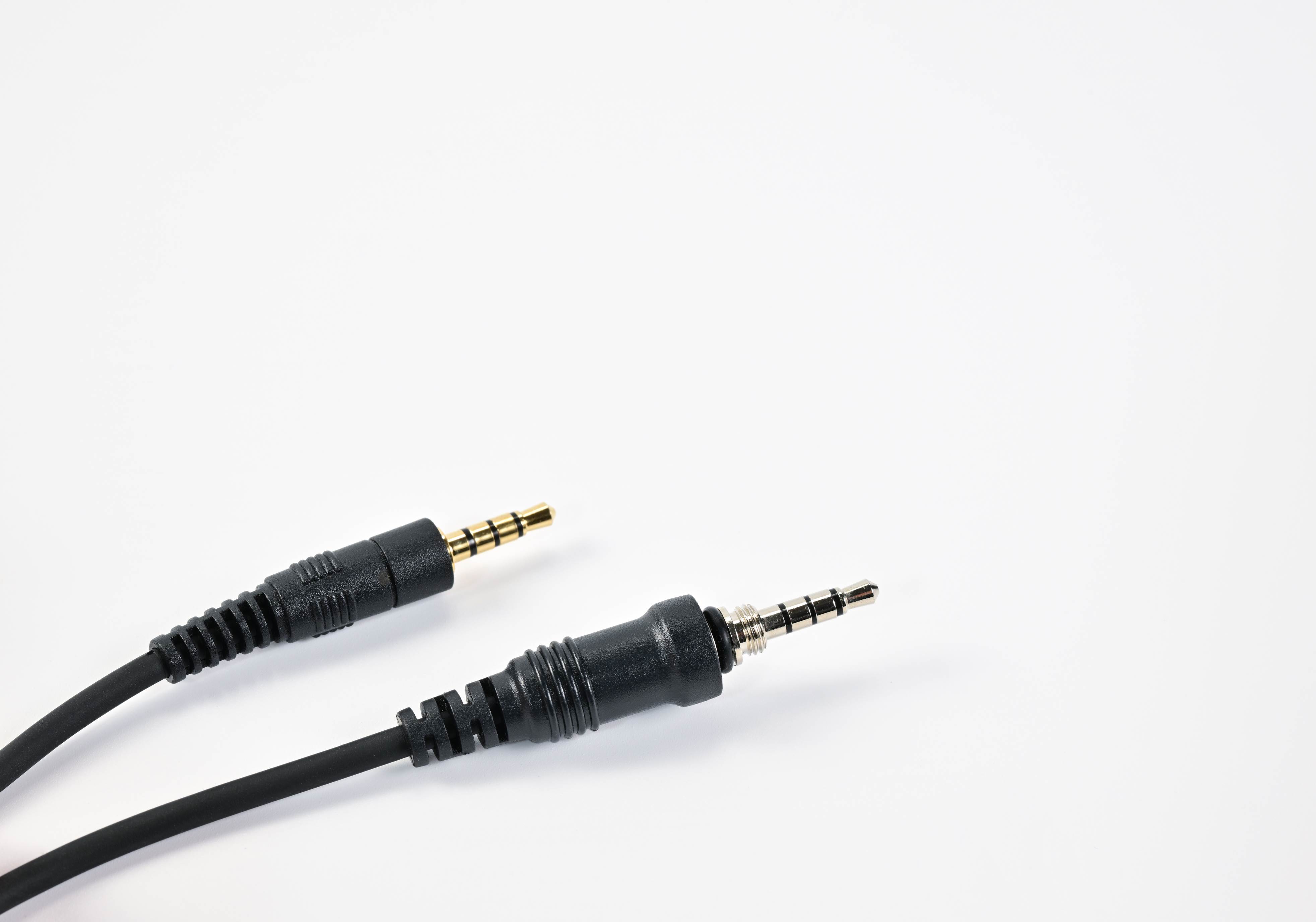 Audio video cable