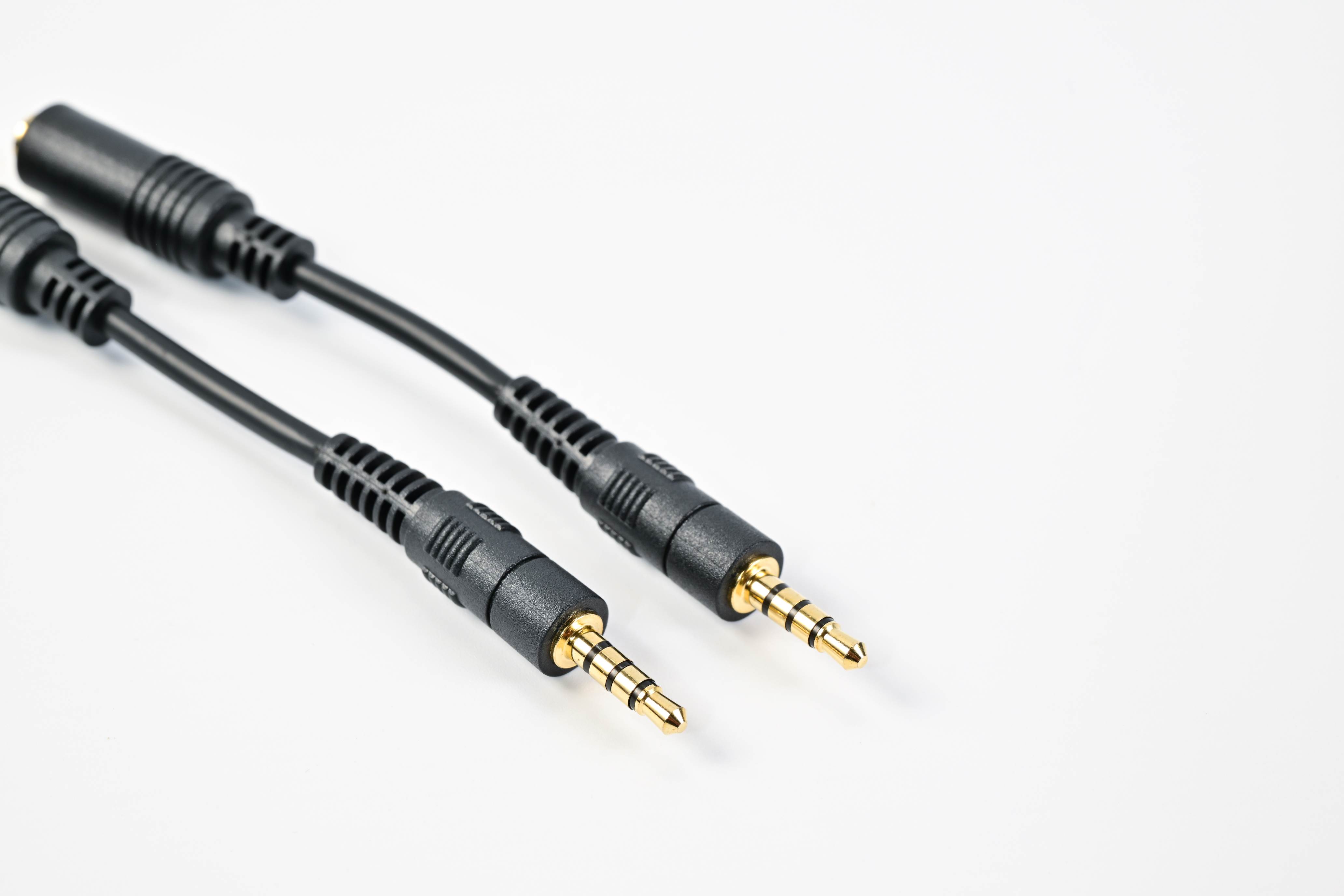 Audio video cable
