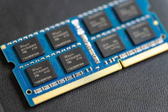 U.S. Memory Chip Manufacturing: The Capacity Race Between Micron and SK hynix