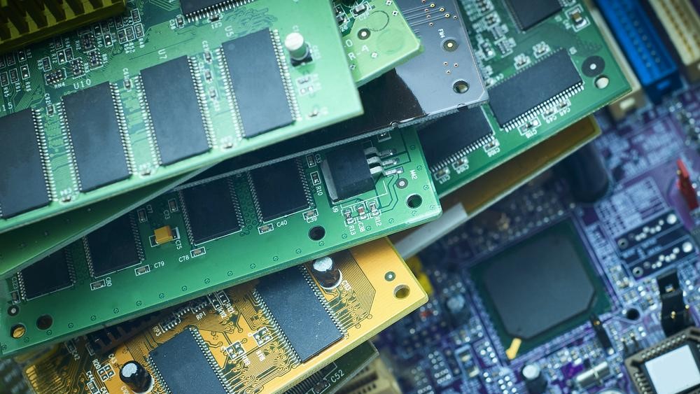 Micron and GM Reach Long-Term Memory Chip Supply Agreement