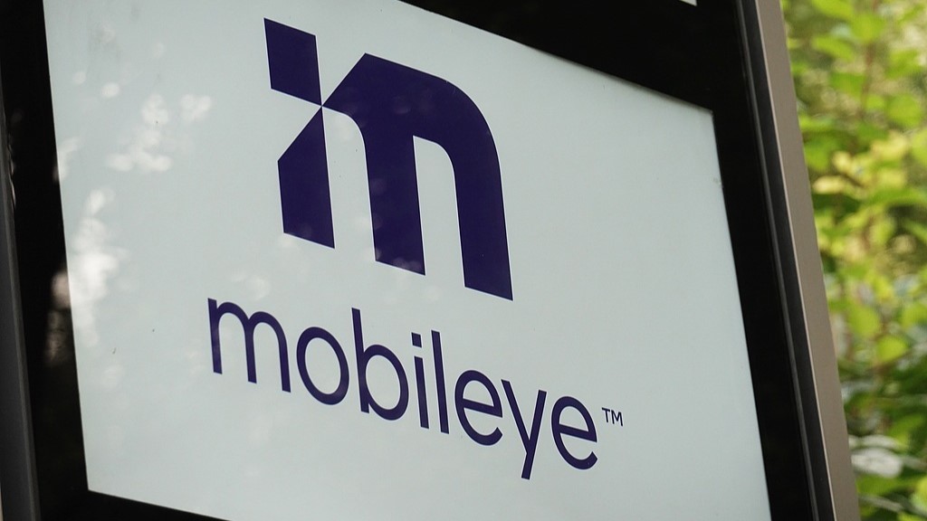 Mobileye Strategic Overhaul: Moovit Cuts 30% of Staff, Founder CEO to Step Down