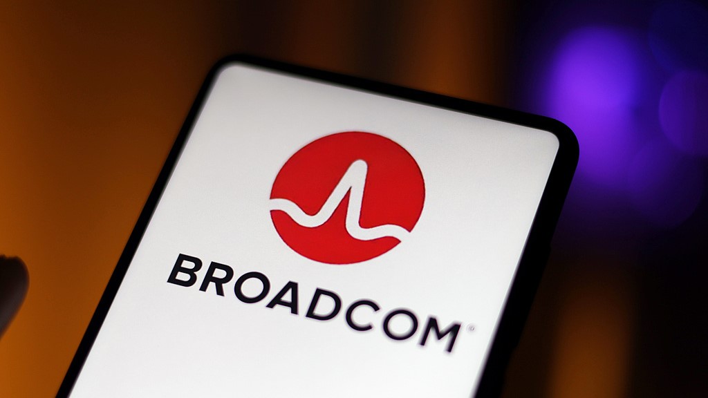 Broadcom Plans to Raise Up to $100 Billion in Debt for AI Chip Financing