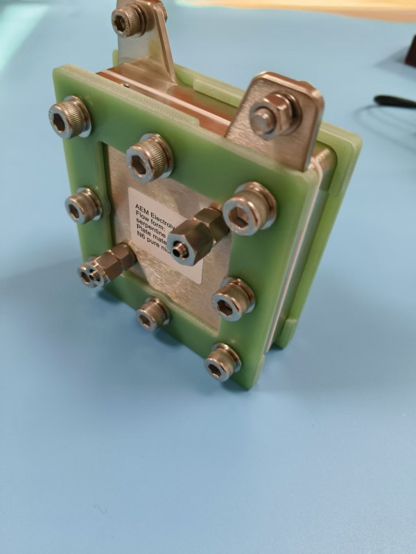 AEM water electrolyzer